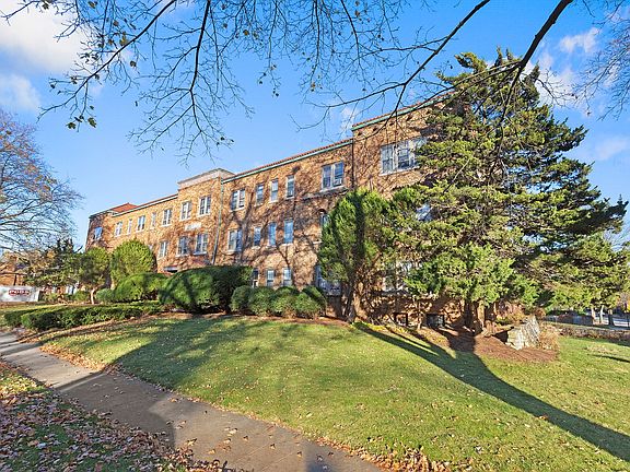 2nd image of 1425 North Ave #424