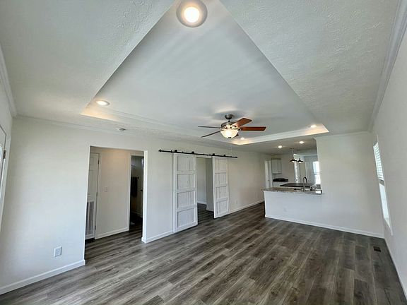 2nd image of 4604 Lake Crystal Blvd #Io3i9d