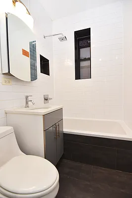 Rented by Bohemia Realty Group | media 10