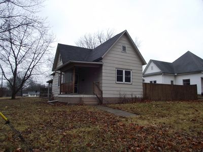635 Brookfield Ave, Brookfield, MO, 64628