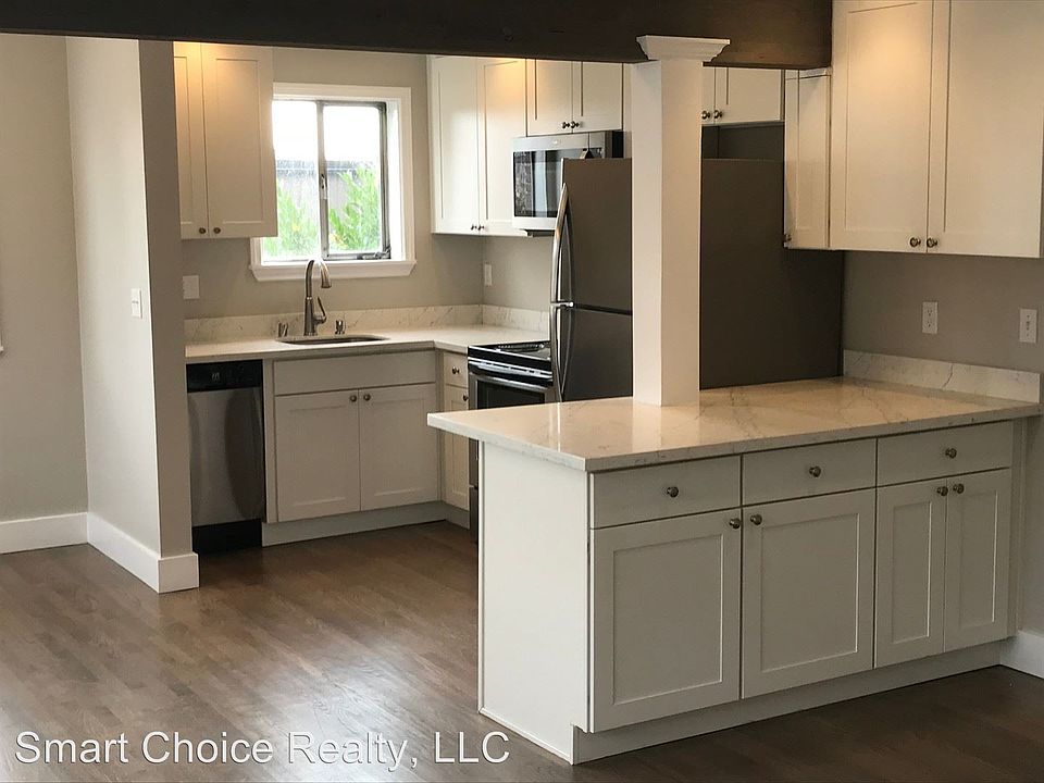 1st image of 530 W Olympic Pl