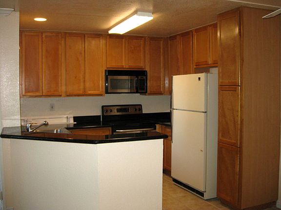 5th image of 78650 Avenue 42 APT 111