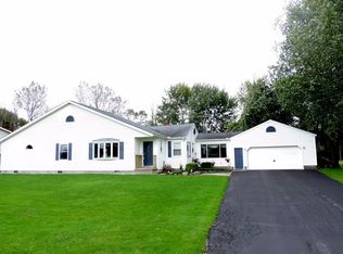 3652 Kawkawlin River Dr, Bay City, MI