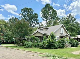 301 5th Ave SE, Magee, MS 39111