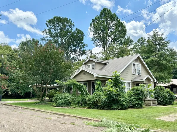 301 5th Ave SE, Magee, MS 39111
