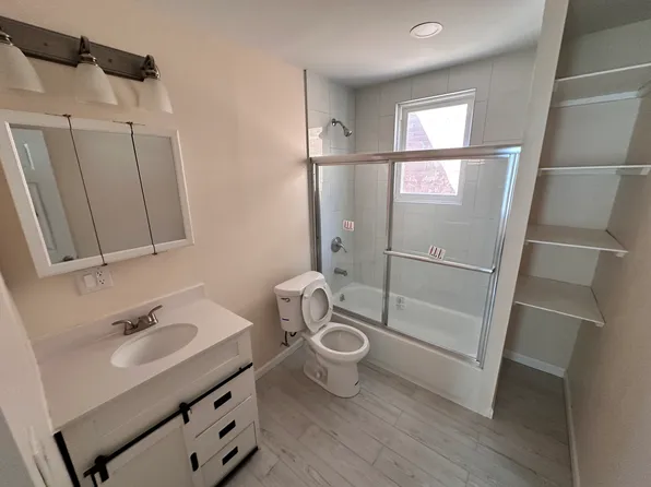 15021 41st Ave, Flushing, NY 11354