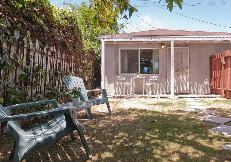 5902 1/2 Ernest Ave — Photo 4