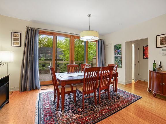 5th image of 1465 Ashland Ave
