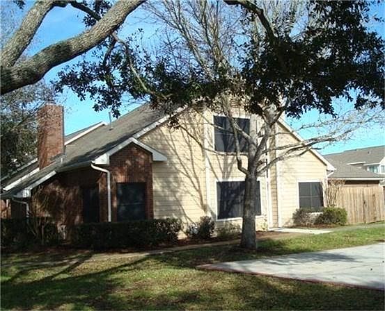 1st image of 16612 Holly Trail Dr