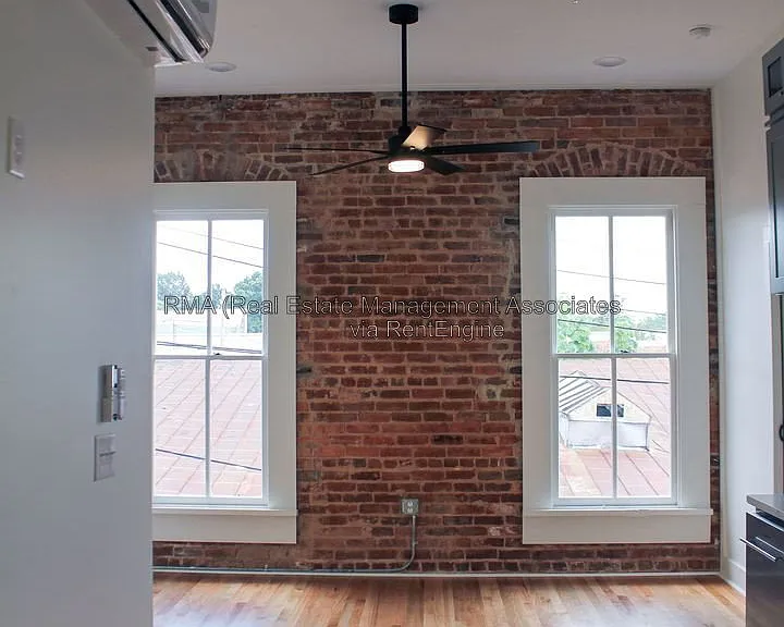 4 Zebulon St #2E — Photo 6