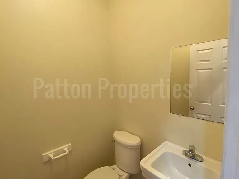 323 Pickens St — Photo 17