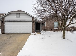 11194 Black Gold Dr, Noblesville, IN 46060