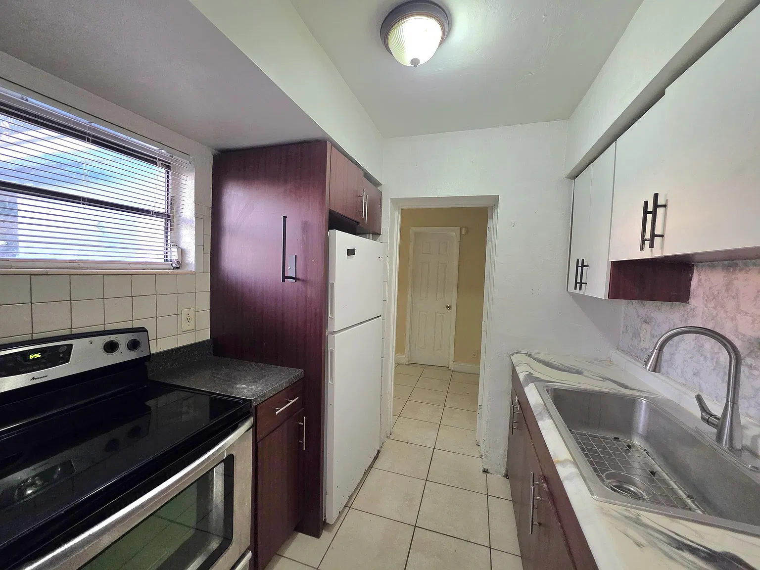 2 bed, 1.0 bath, 836 sqft, $2,000 — Photo 4