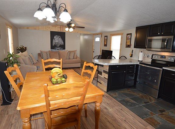 4th image of 1785 Whispering Pines Dr