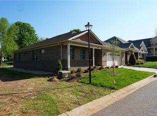 908 Hatchery Ln #8A, Statesville, NC 28677