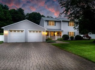 289 Albion Rd, Lincoln, RI 02865