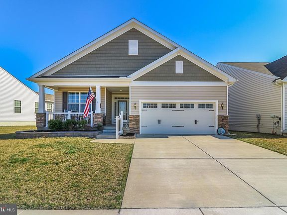 2nd image of 917 River Birch Cir