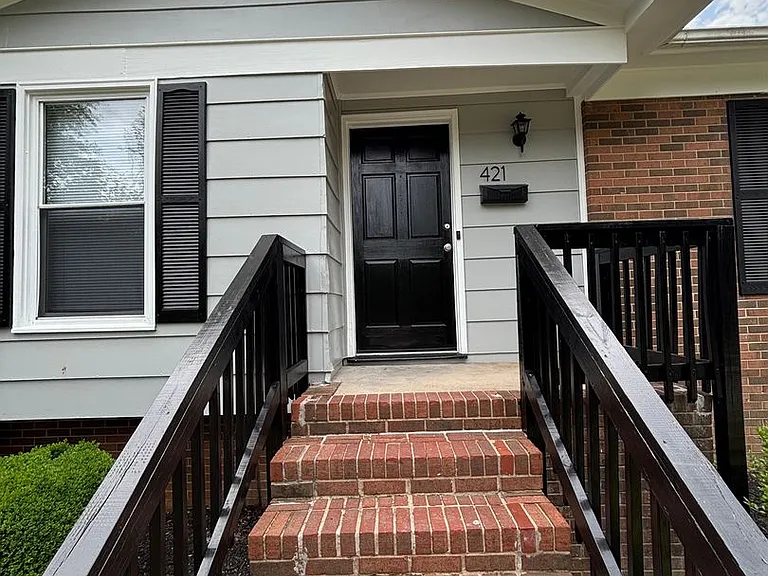 421 Forest Hill Ave — Photo 10