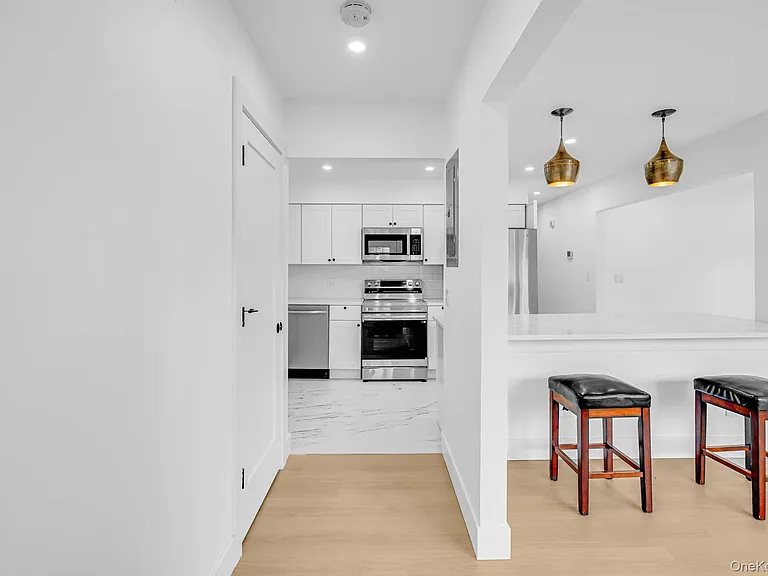 2386 New York Ave #1 — Photo 9
