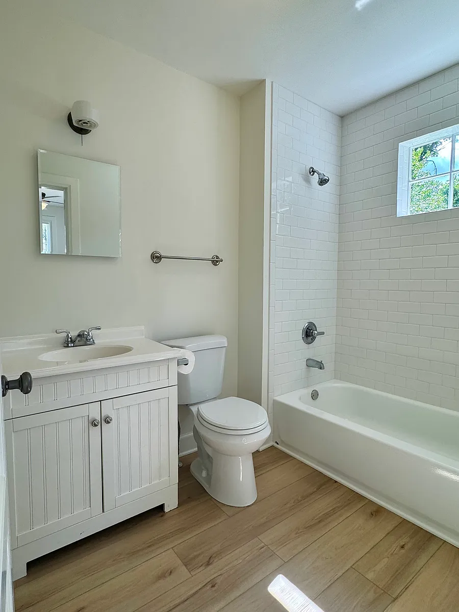 Photo 2 of 8 - 2105 Natchez Trce #A - Nashville, TN Building Photo - 2105 Natchez Trce #A