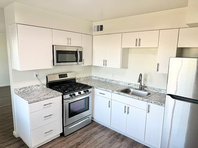 1st image of 5947 W Rose Ln APT 17
