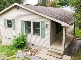 15 Molisee Rd, Morgantown, WV 26508