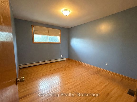 5th image of 21 Scott St