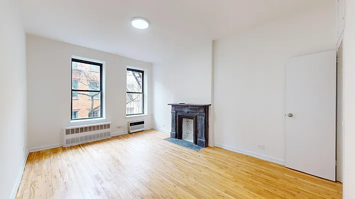 41 Bedford Street #2B