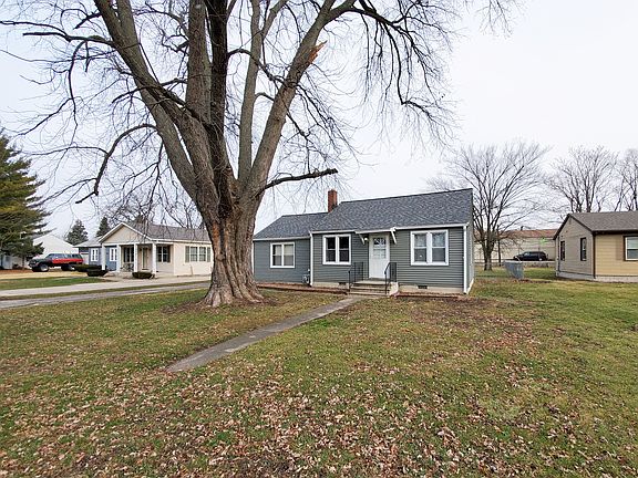 2nd image of 2202 Parkrose St