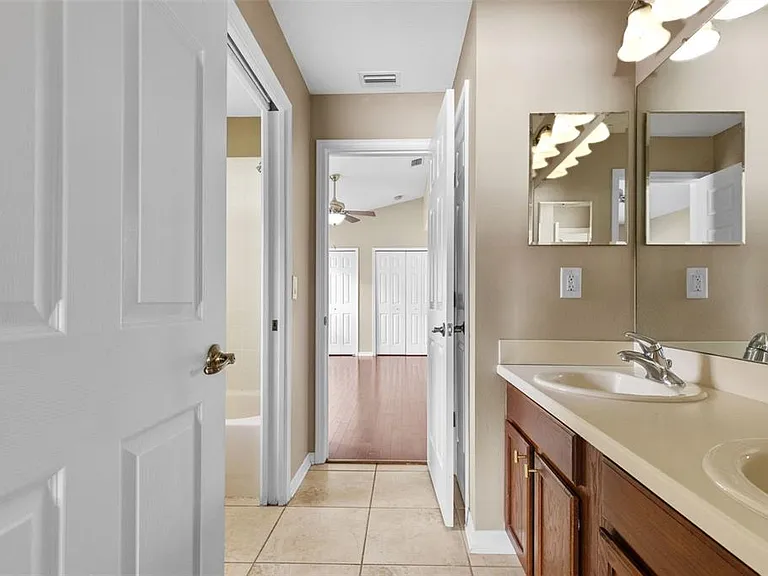 13655 Artesa Bell Dr — Photo 24