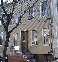 1918 Palmetto Street  image 1 of 6