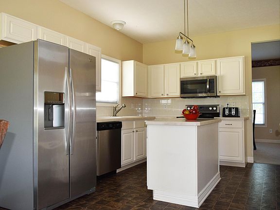 4th image of 7176 Lavender Ln