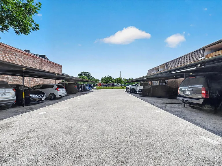 1220 Shadowdale Dr #6 — Photo 35