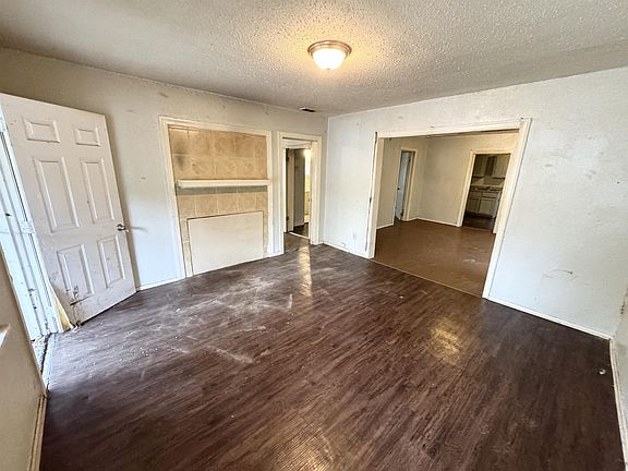 4th image of 253 W Frank Ave