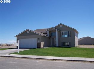 200 Francolin Ave, Hermiston, OR 97838