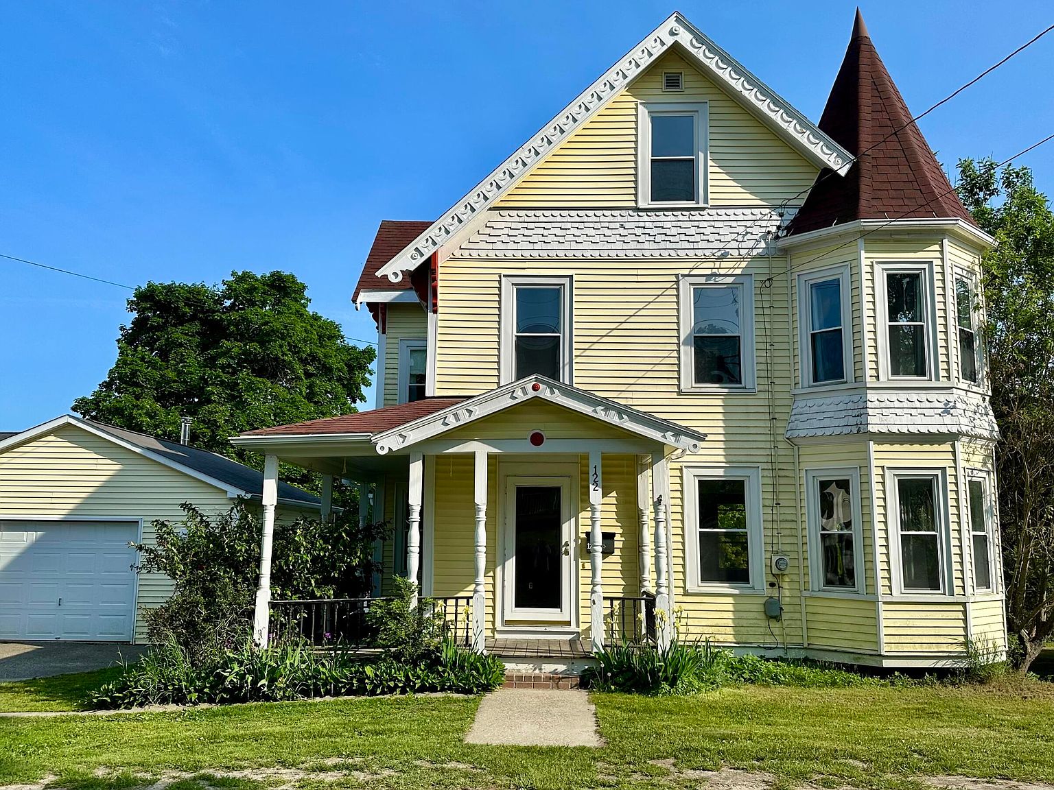 122 Court Street, Machias, ME 04654 MLS 1562937 Zillow