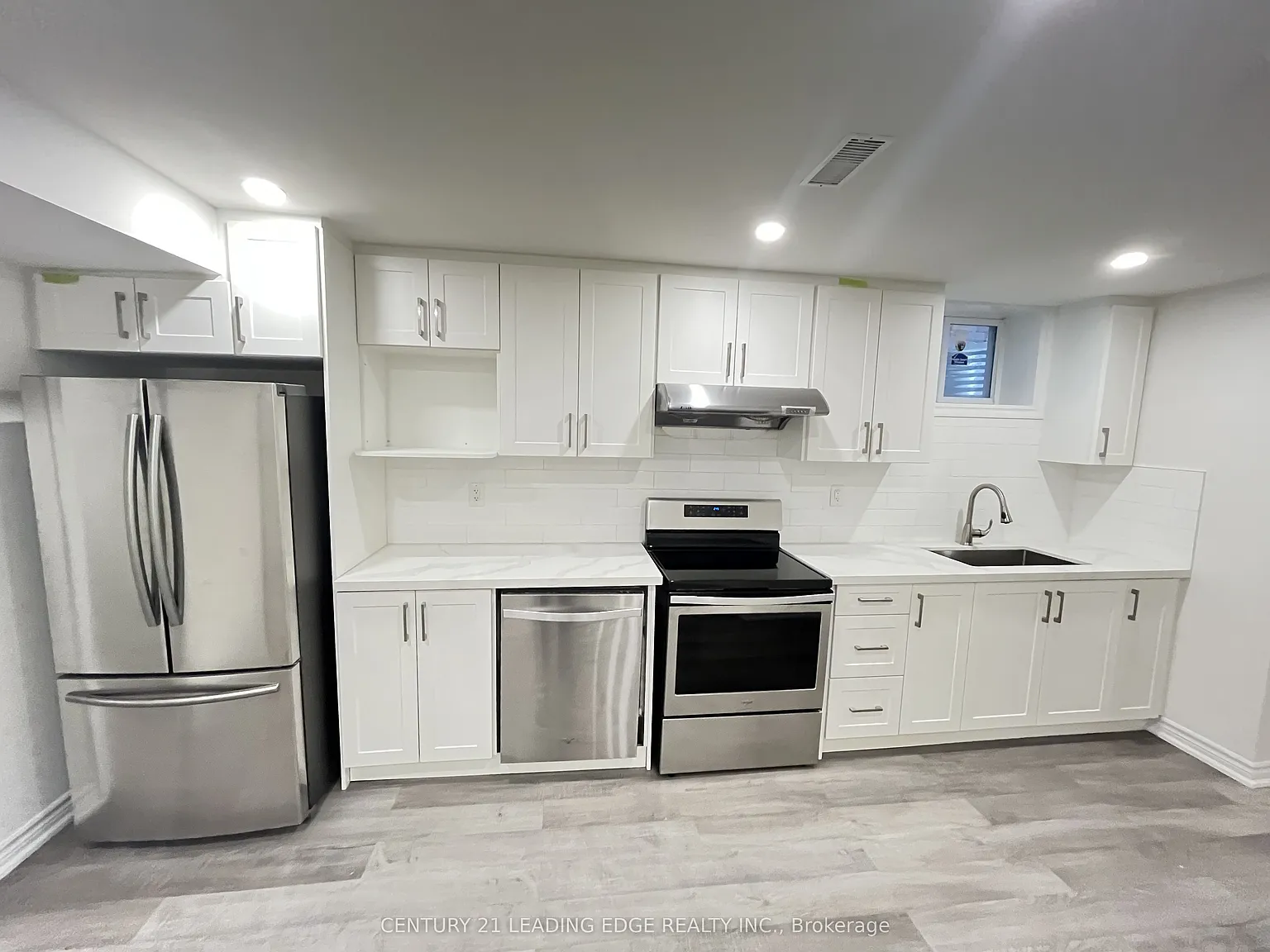 3 bed, $1,850 — Photo 4