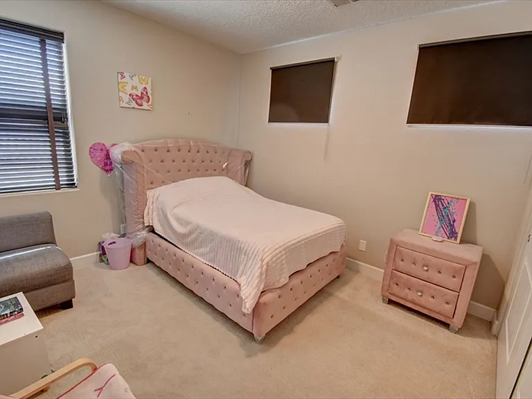 2815 Abeto Ln SE — Photo 17