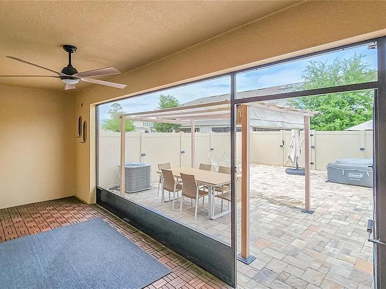 9039 Alba Ln — Photo 17