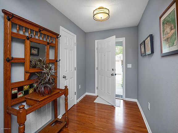 4th image of 2179 Chandlers Walk Ln
