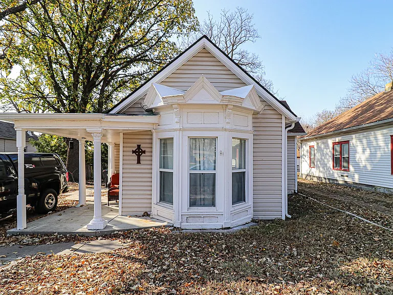 311 Harrison St — Photo 1