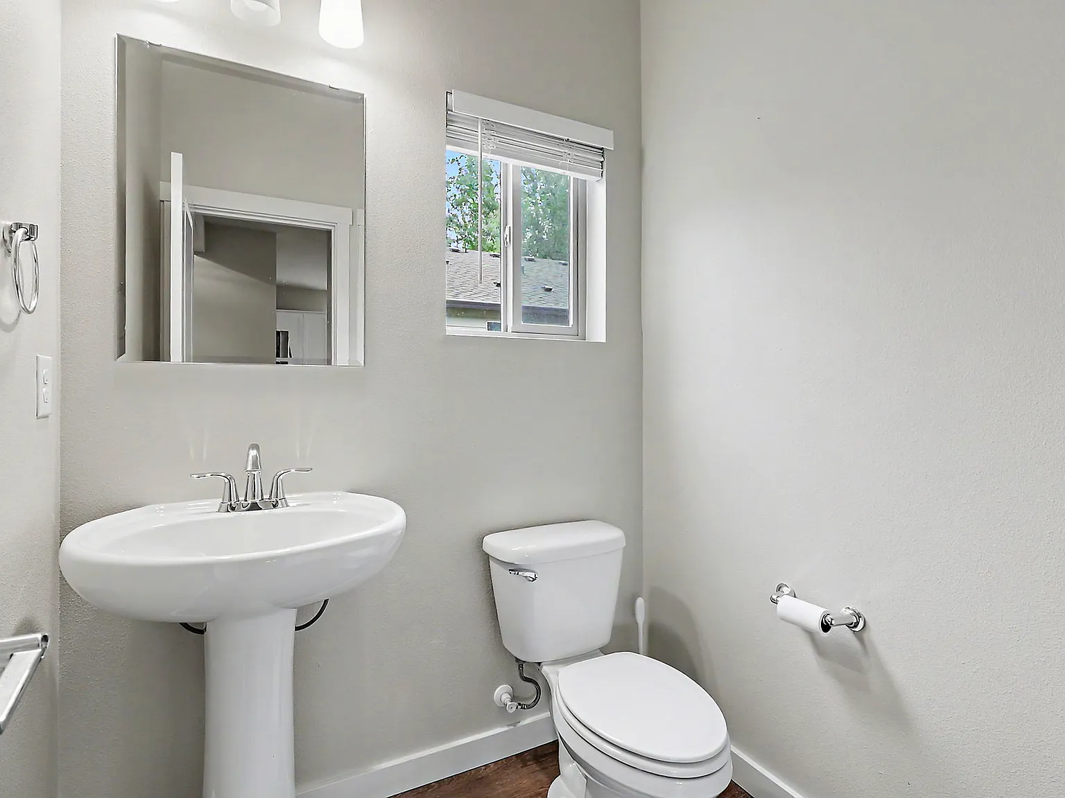 3 bed, 2.5 bath, 2174 sqft, $3,300 — Photo 4