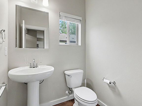 4th image of 348 Partlon St