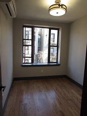 Rented by Nooklyn NYC LLC | media 17