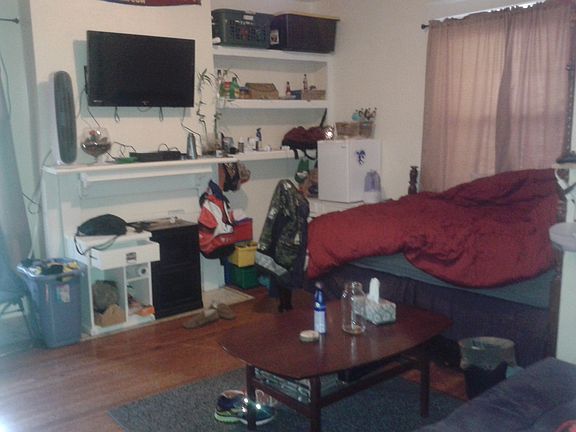 2nd image of 3130 Bishop St #2