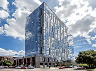 Xavier, Chicago, IL 60610