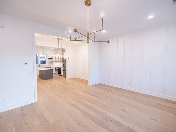 5th image of 4028 Penfield Dr Unit B