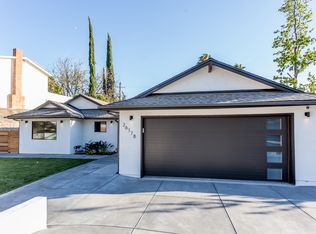 26178 Roymor Dr, Calabasas, CA 91302