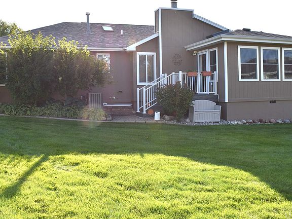3rd image of 4612 Hawthorne Dr