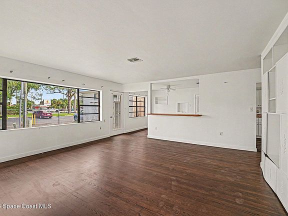 5th image of 1606 Terrace St